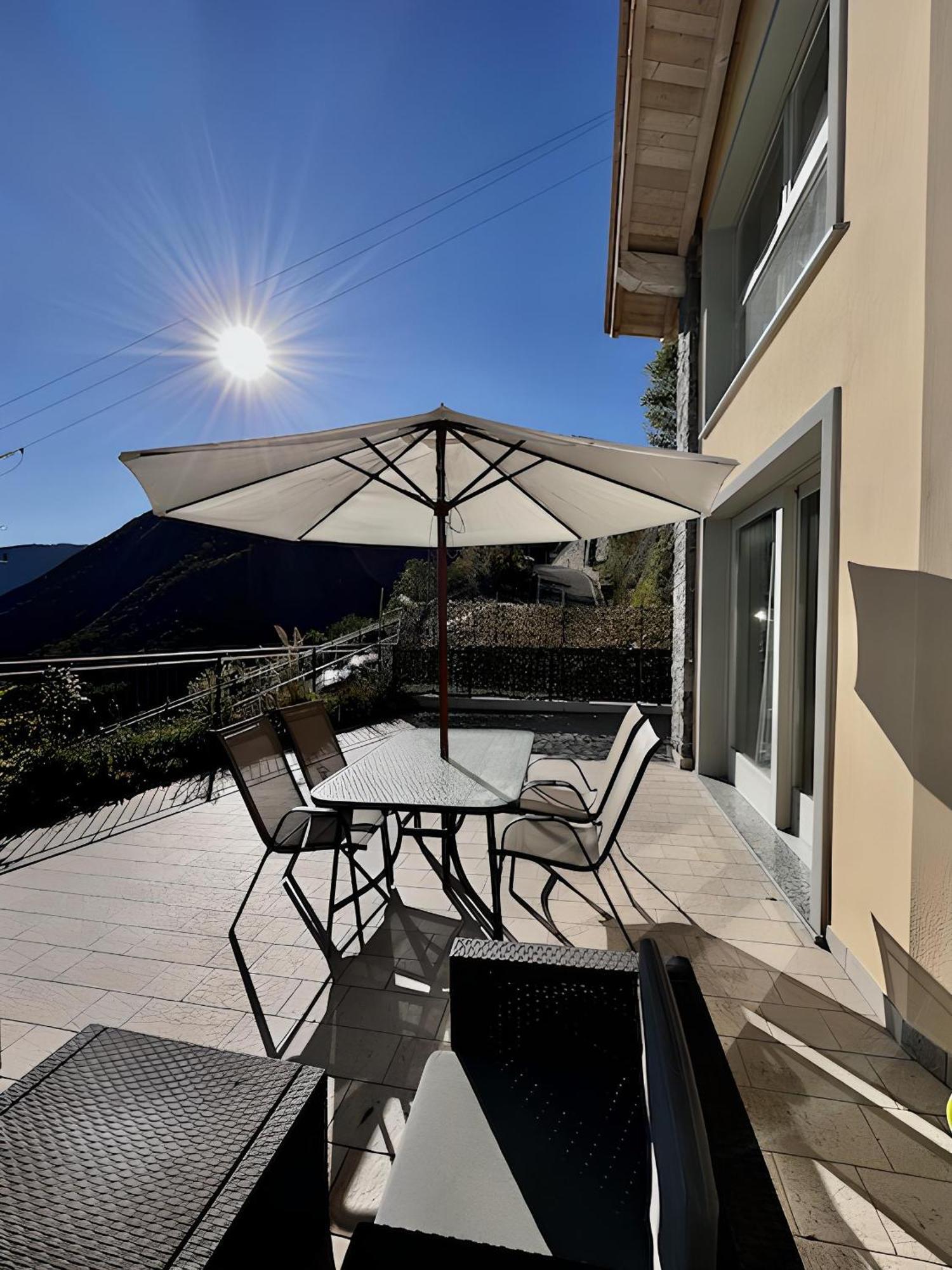 Parzanica Appartamento Grande Terrazza Vista Lago מראה חיצוני תמונה